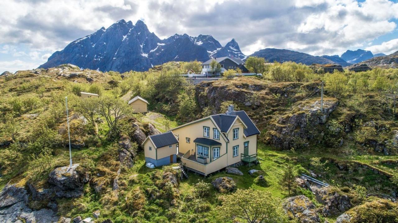 Sea-view House In Sund *